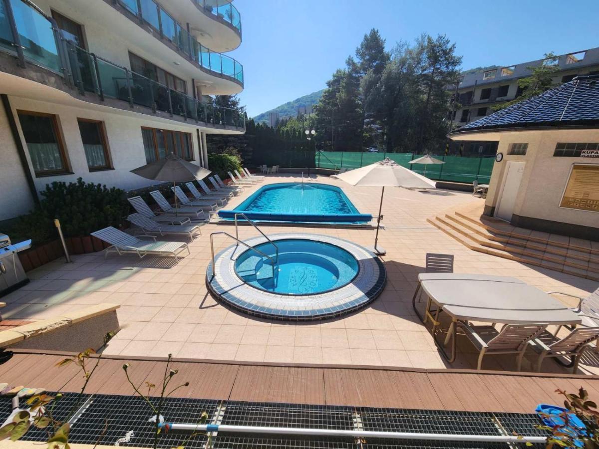 Kristoff Plaza Trencianske Teplice Aparthotel Trencin Ngoại thất bức ảnh